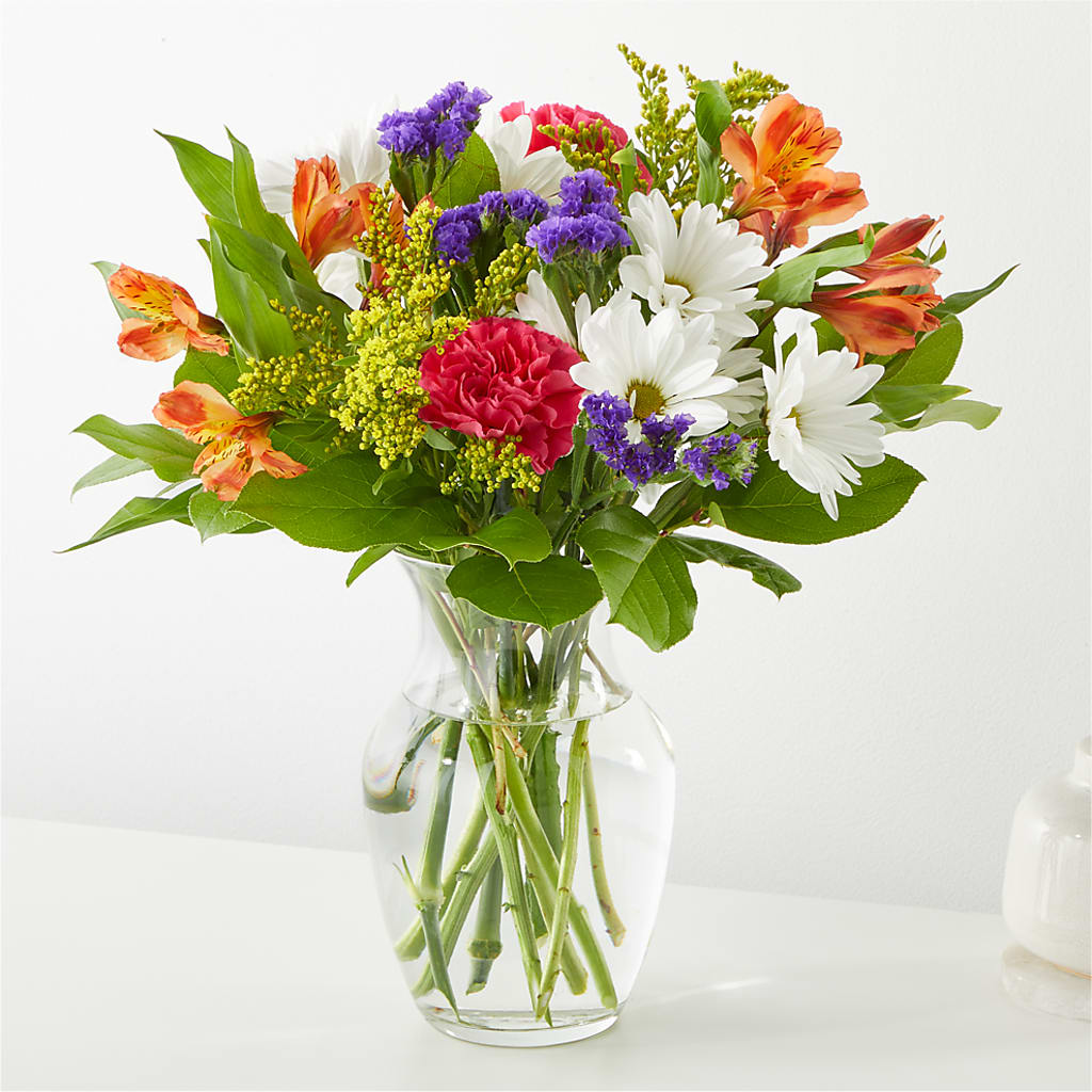 Oopsie Daisy Bouquet – Ginas Flower Shop, South Plainfield NJ