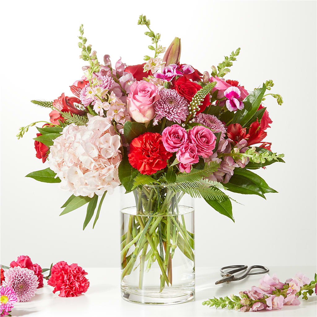 Swooning Over You - A Luxury Florist Original – Ginas Flower Shop, South Plainfield NJ