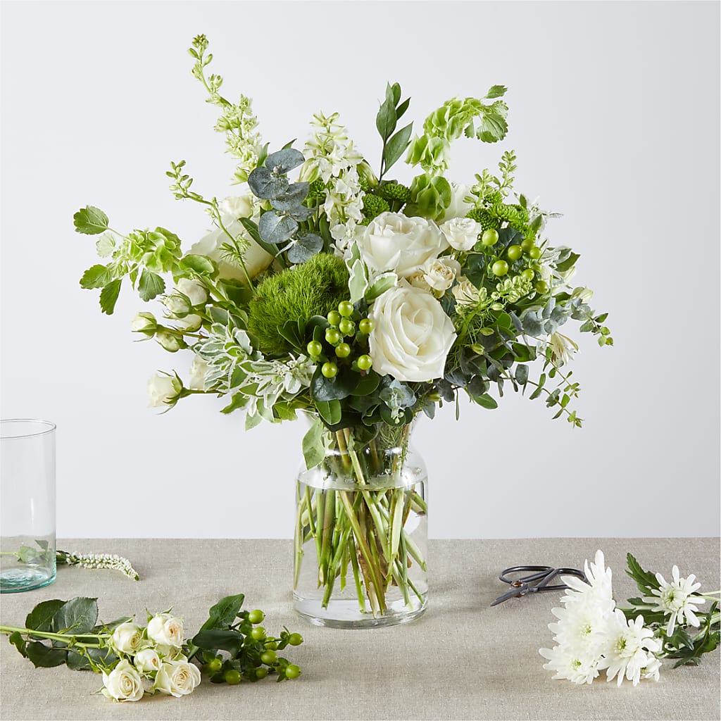Irish Garden - A Florist Original – Ginas Flower Shop, South Plainfield NJ