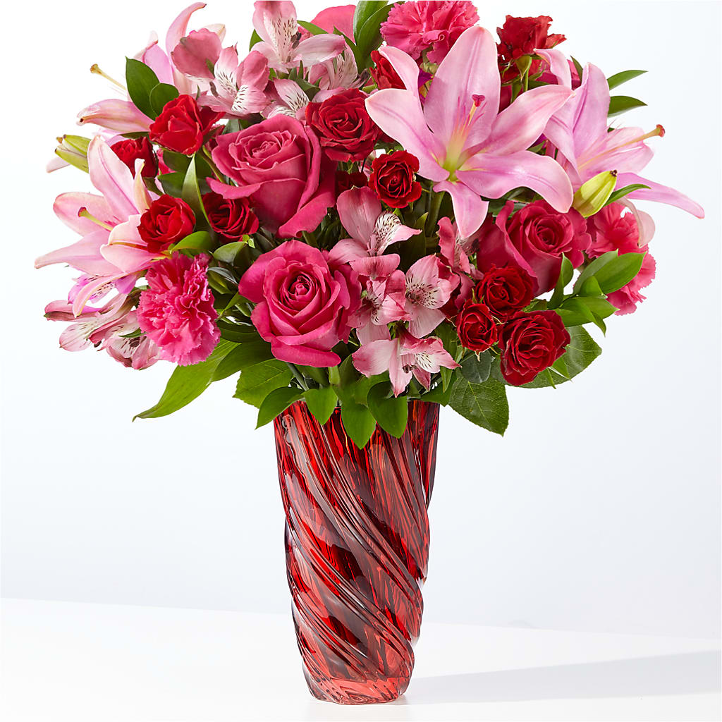 In Love Bouquet with Luxe Swirl Vase – Ginas Flower Shop, South Plainfield NJ