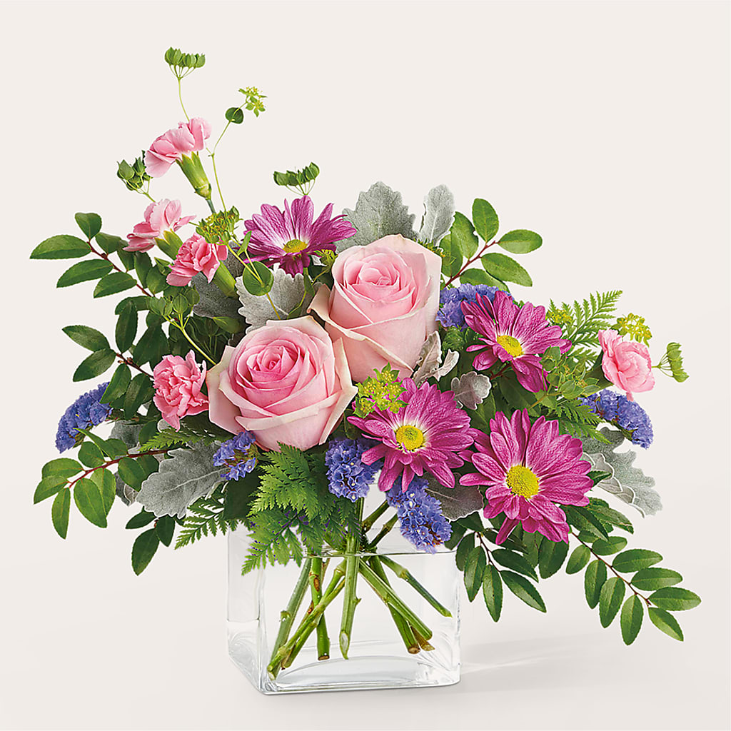 Starlet Bouquet – Ginas Flower Shop, South Plainfield NJ