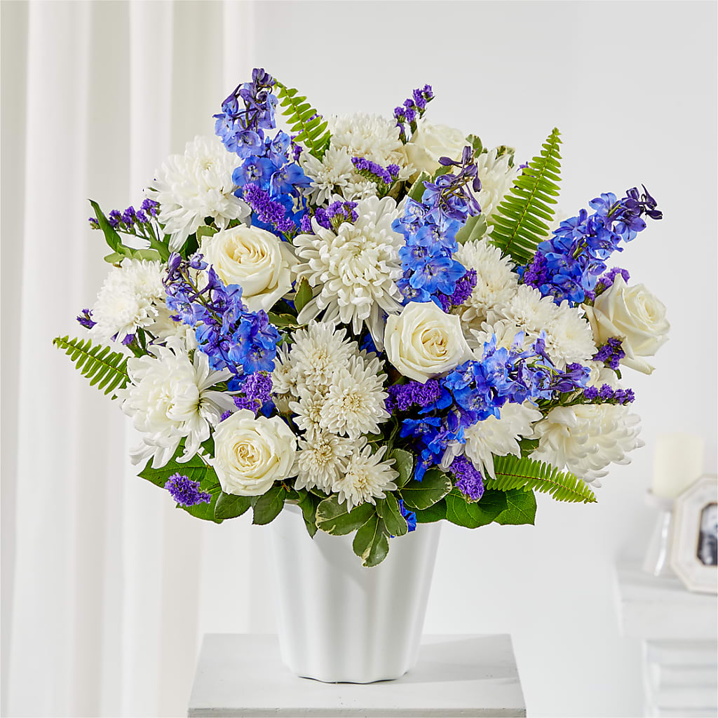 Hold Dear Tabletop Basket – Ginas Flower Shop, South Plainfield NJ