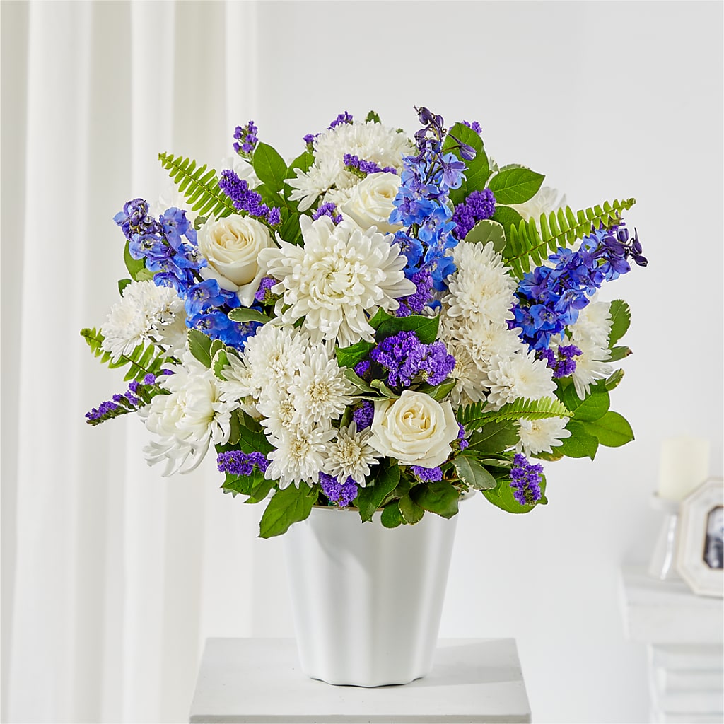 Hold Dear Tabletop Basket – Ginas Flower Shop, South Plainfield NJ
