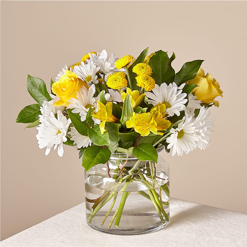 Sunny Sentiments Bouquet – Ginas Flower Shop, South Plainfield NJ