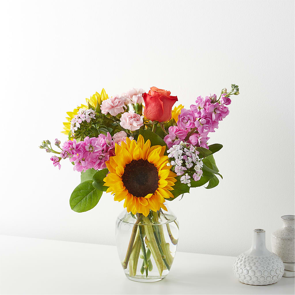 Yellow Brick Road Bouquet – Ginas Flower Shop, South Plainfield NJ
