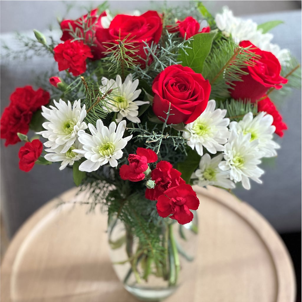 Seasonal Magic Bouquet –  Ginas Flower Shop, South Plainfield NJ
