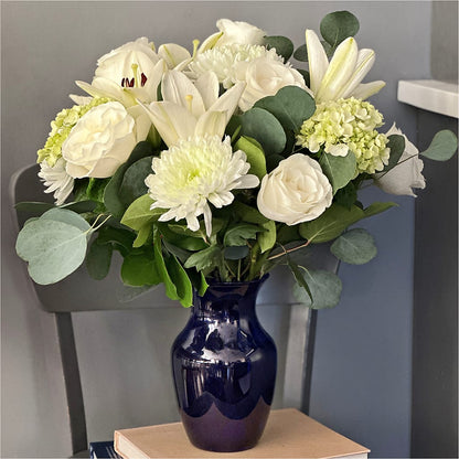 Snowy Dreams Bouquet –  Ginas Flower Shop, South Plainfield NJ