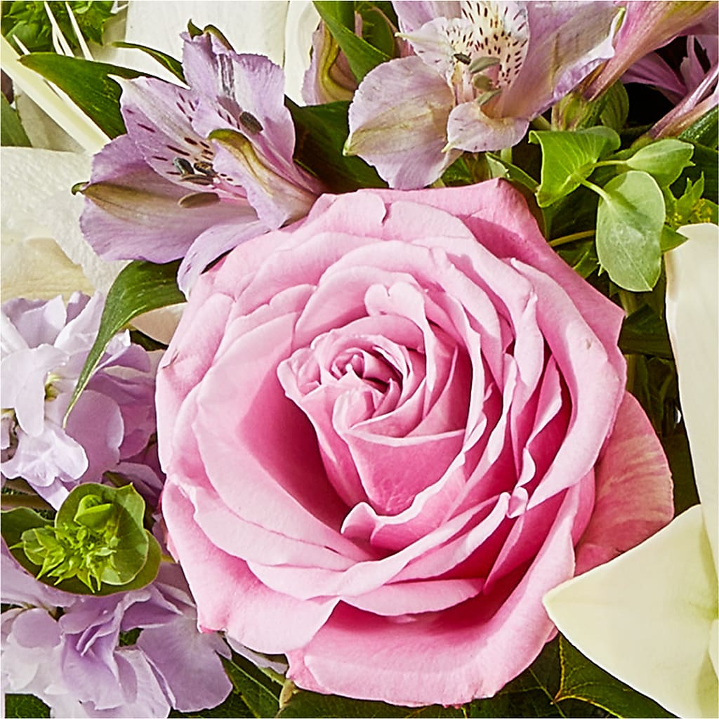 Daydreamer Bouquet –  Ginas Flower Shop, South Plainfield NJ